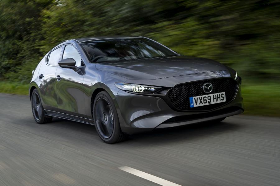  Mazda3 Skyactiv-X AWD Hatchback (BP) 2019 года  (UK) (фото 3 из 42)